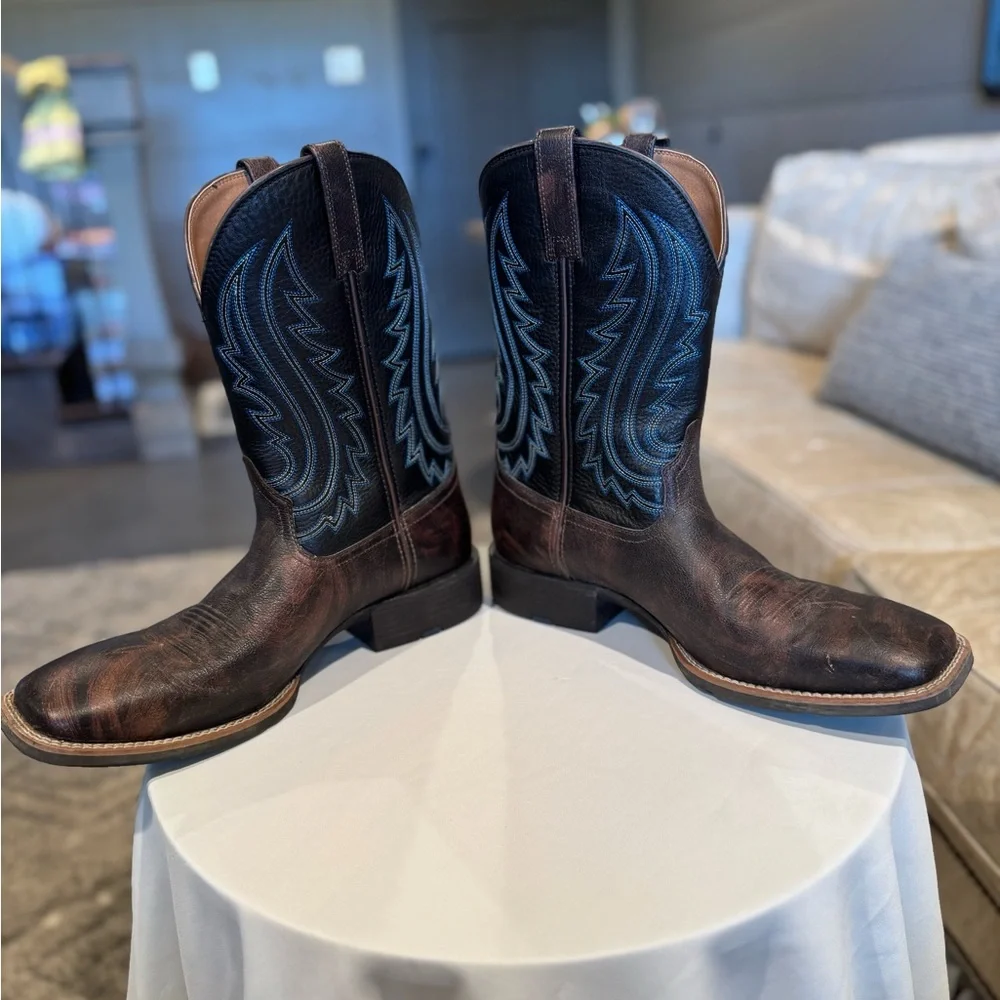 Ariat Sport Big Country Wide Square Toe Cowboy Boot, Like New, See Flaw Details - Picture 5 of 11